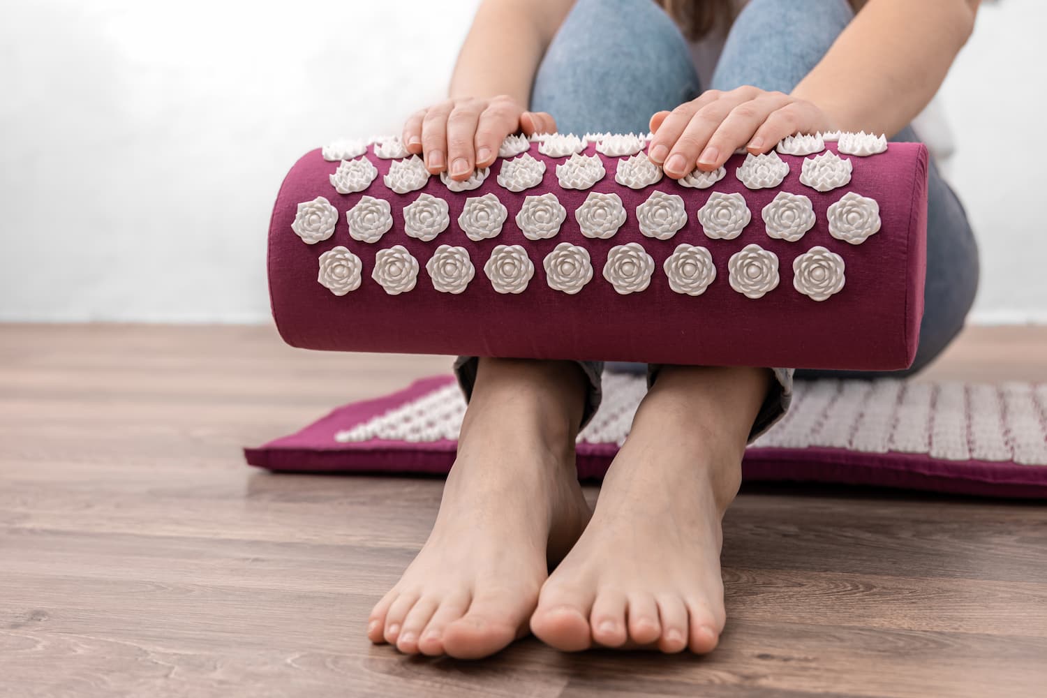 Acupressure yoga mat online