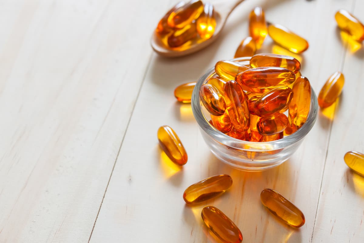 Najlepsze kwasy omega-3 w tabletkach – ranking 2024 (Na co pomagają? Dla kogo?)